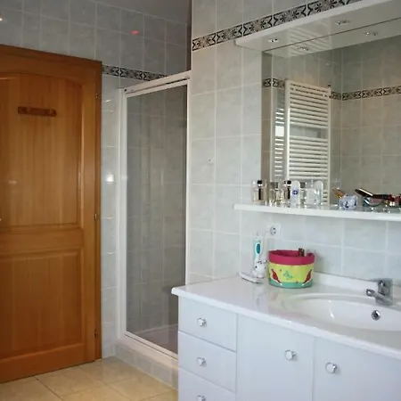 D'hotes Le Lavandin Et Sa Cuisine Privative فندق مبيت وإفطار