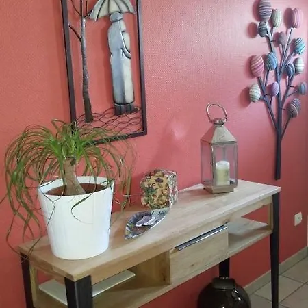 D'hotes Le Lavandin Et Sa Cuisine Privative Bed & Breakfast 3*